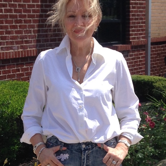 Welcome to my closet .. - Picture 3 of 3